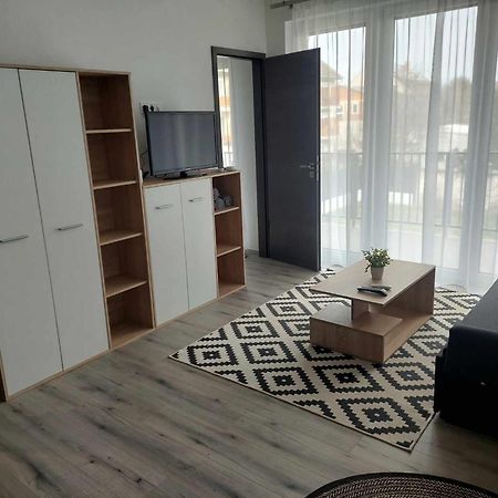 Apartamento Mora Lak Szeged Exterior foto